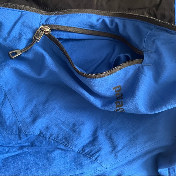 Patagonia women’s nano-air light hoody - Picture 4 of 8